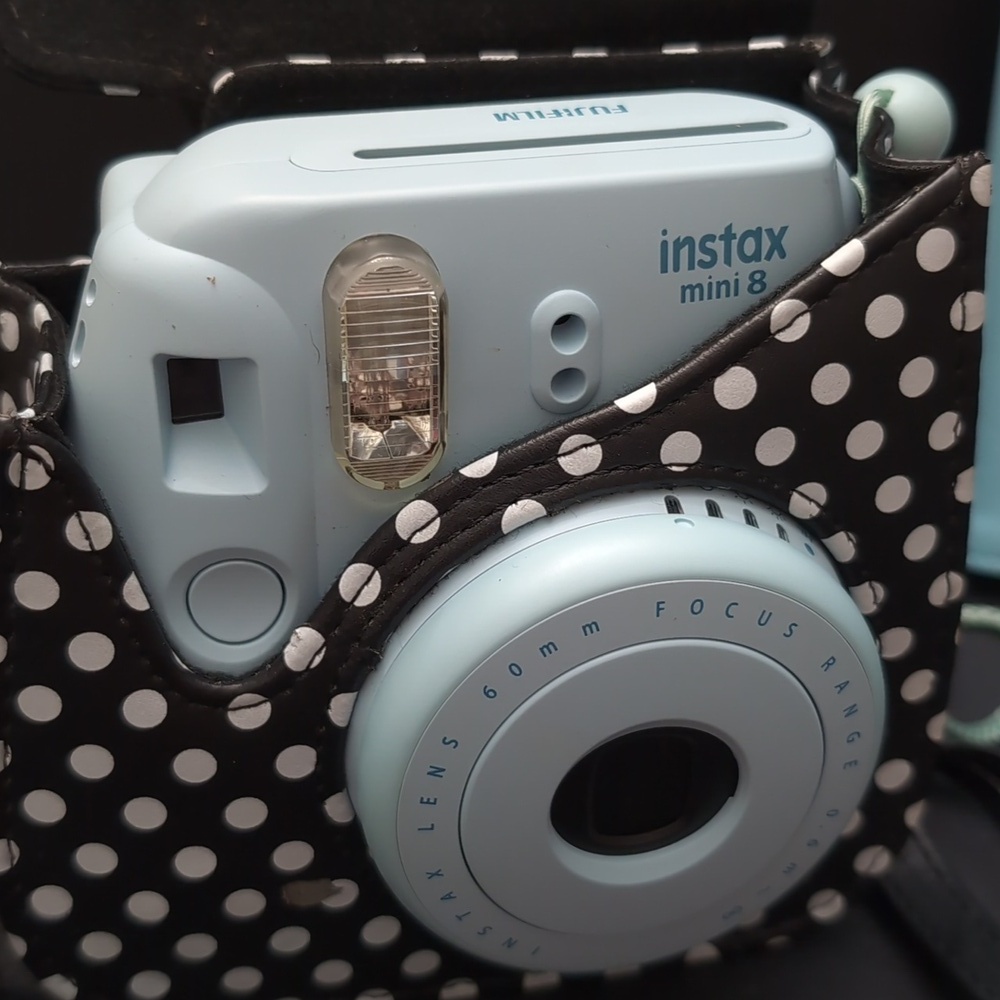 Fuji Film Instax Mini 9 Blue Instant Film Camera. - Picture 2 of 15